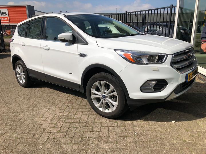 FORD KUGA 2017 wf0axxwpmagy70559