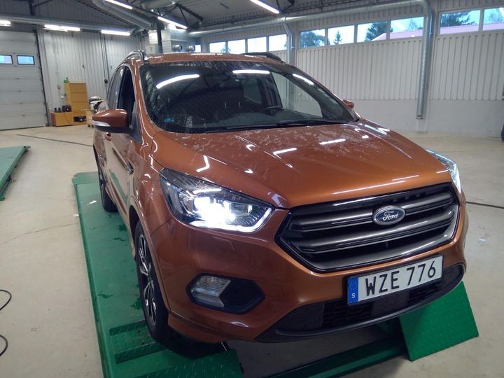 FORD KUGA 2017 wf0axxwpmahc03321