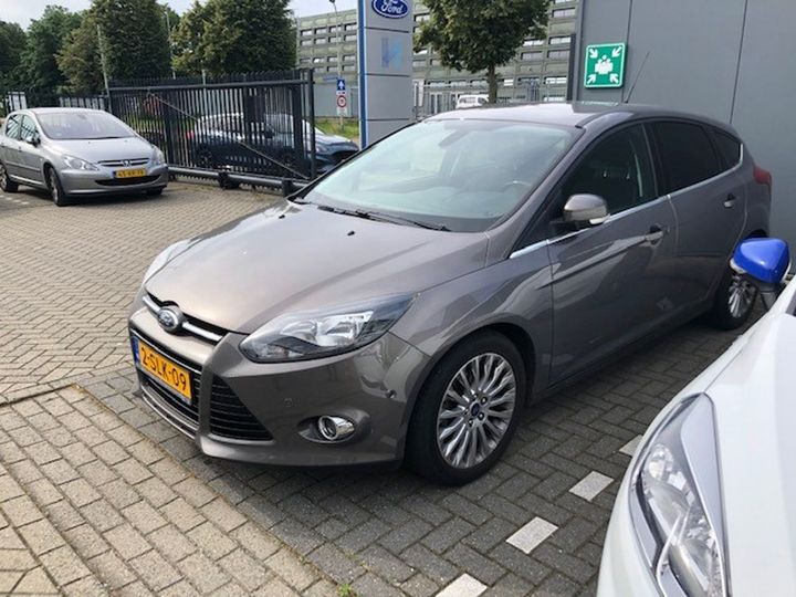 FORD FOCUS 2013 wf0kxxgcbkdg43947