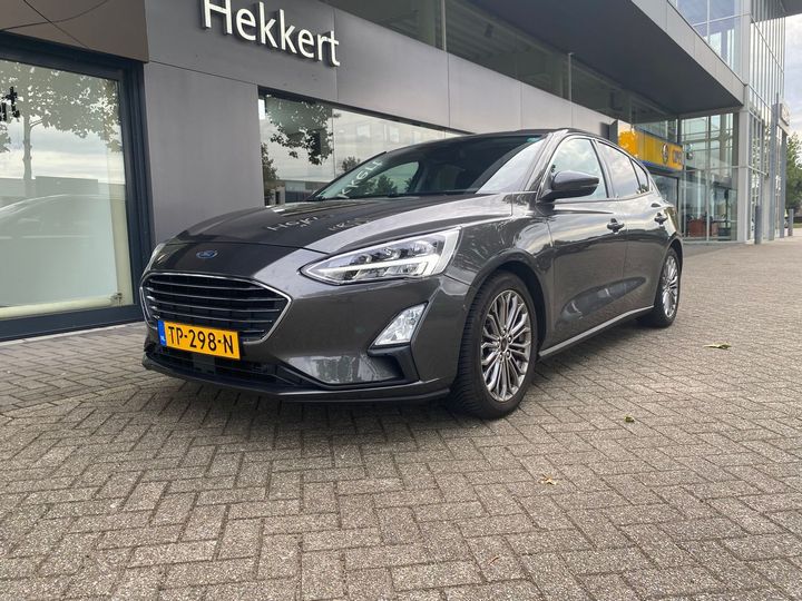 FORD FOCUS 2018 wf0nxxgchnjj54409