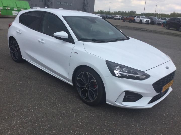 FORD FOCUS HATCHBACK 2018 wf0nxxgchnjr57339