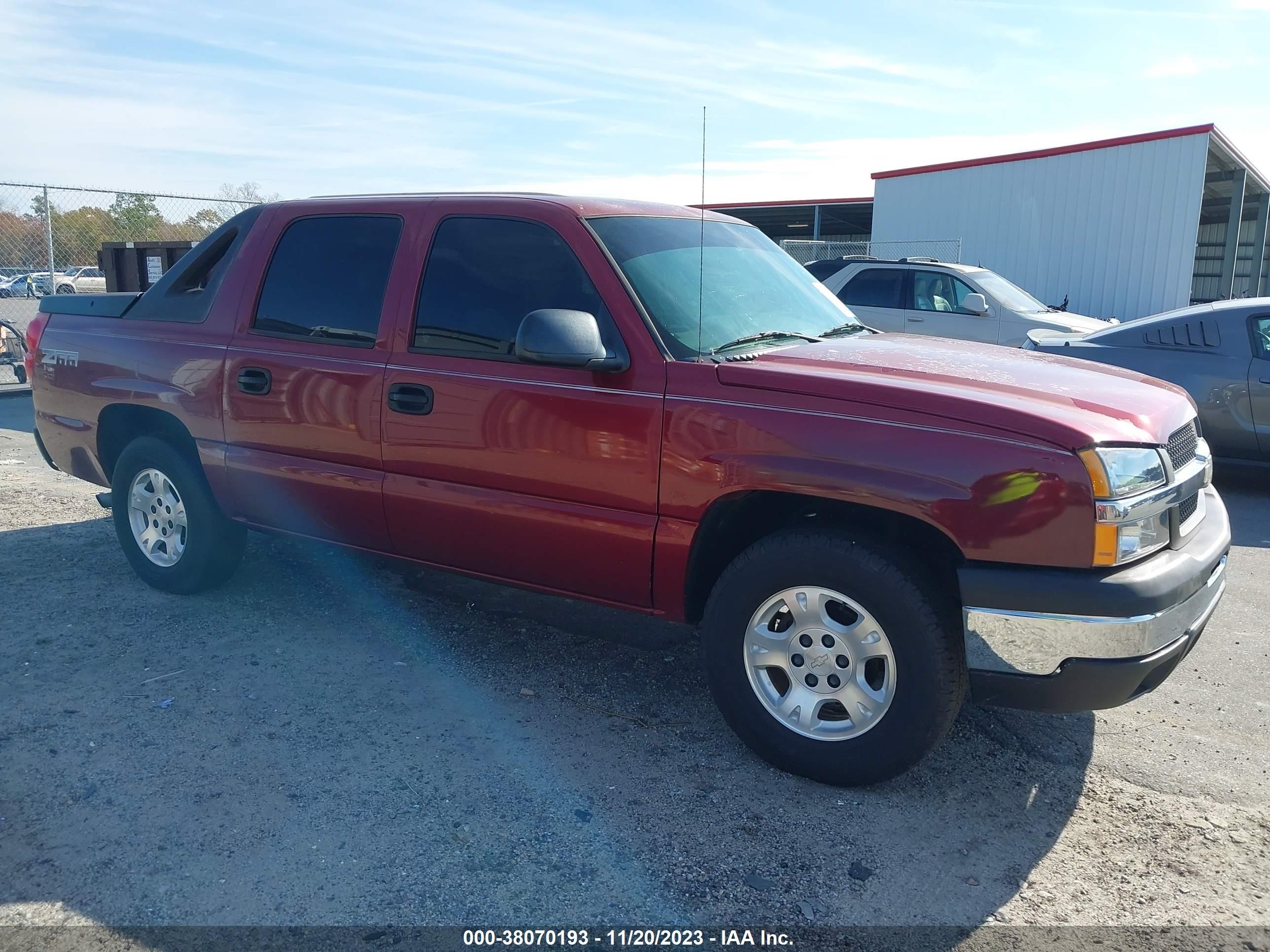 CHEVROLET AVALANCHE 2004 wf0uxxltrucs85001