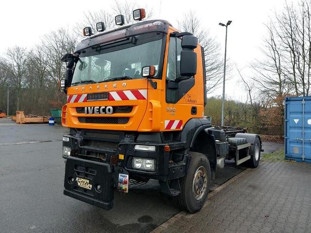 IVECO TRAKKER 330 2012 wjmb1vnt40c244819