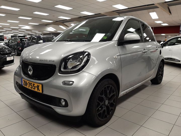 SMART FORFOUR 2019 wme4530911y146980