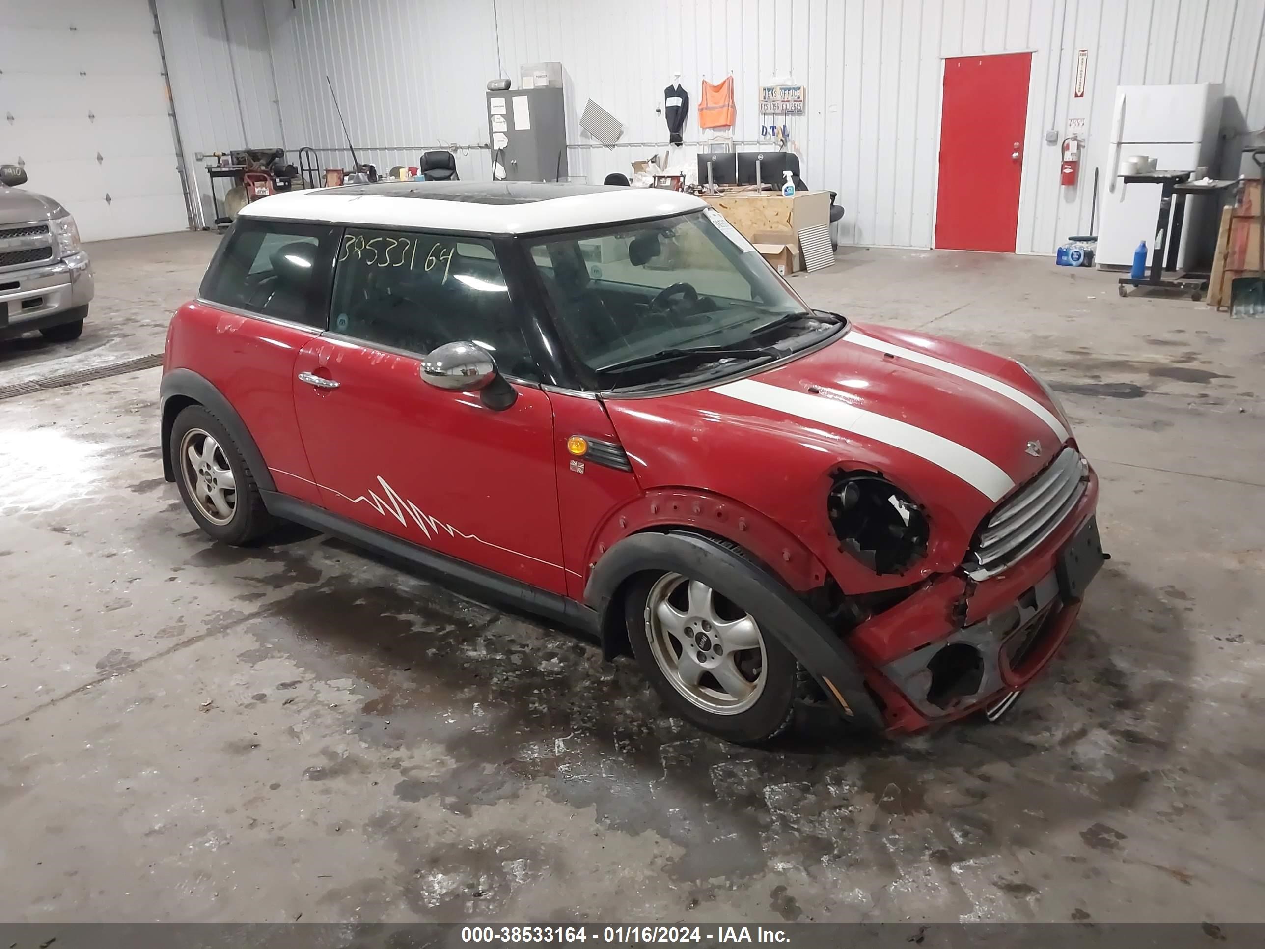 MINI COOPER 2008 wmwmf33548tt61151