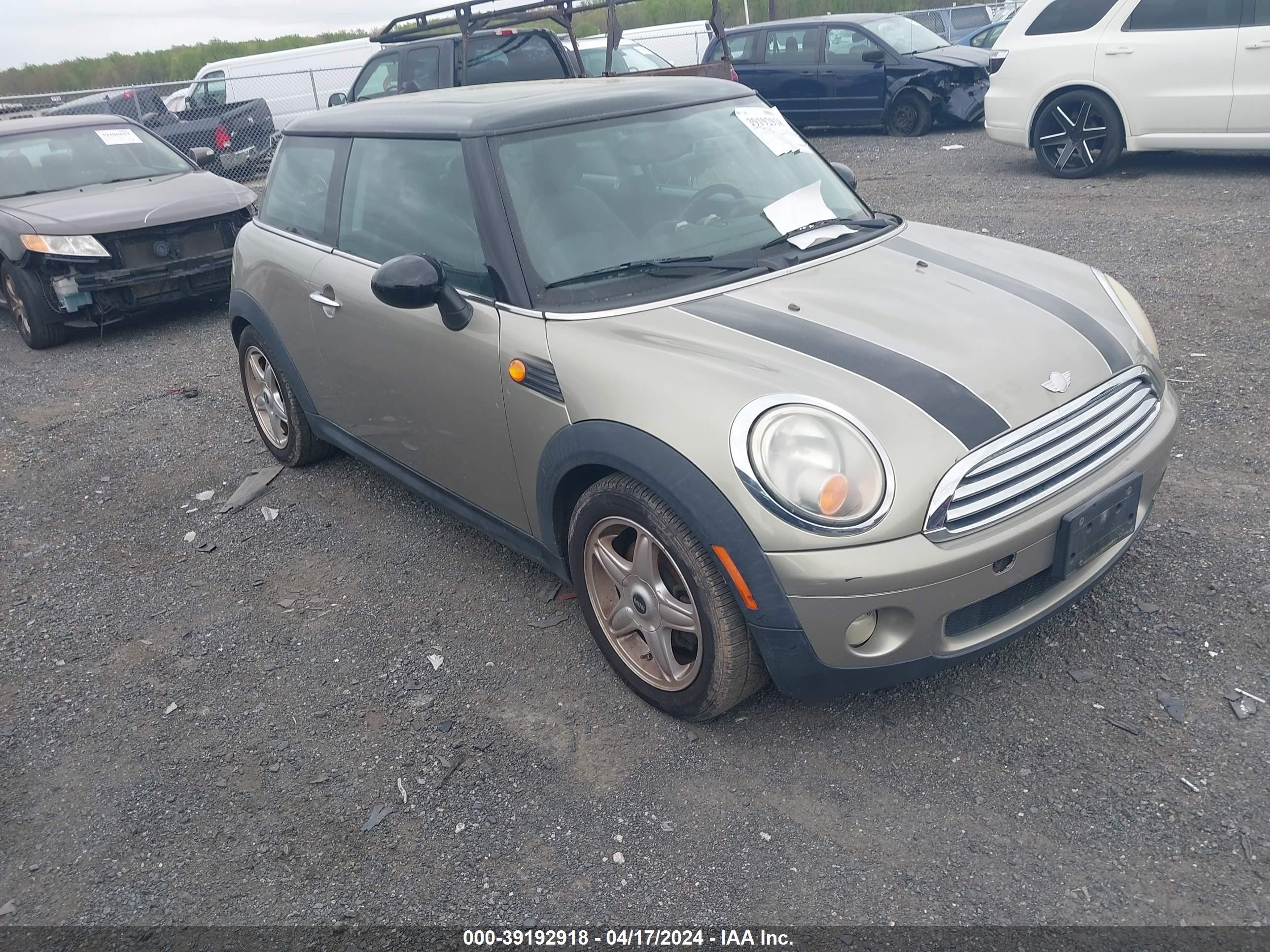 MINI COOPER 2007 wmwmf33557tt58225