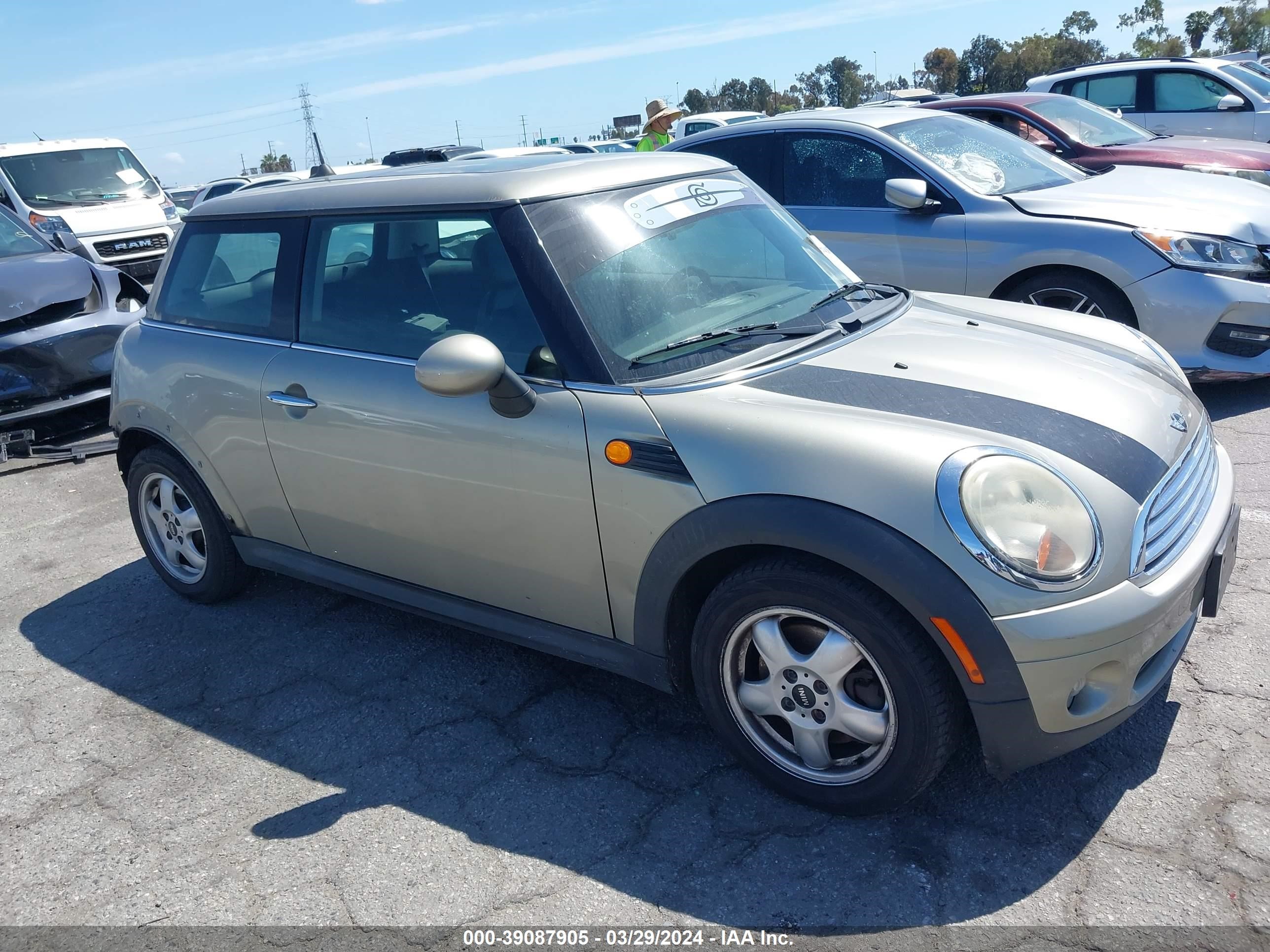 MINI COOPER 2007 wmwmf335x7tt52856