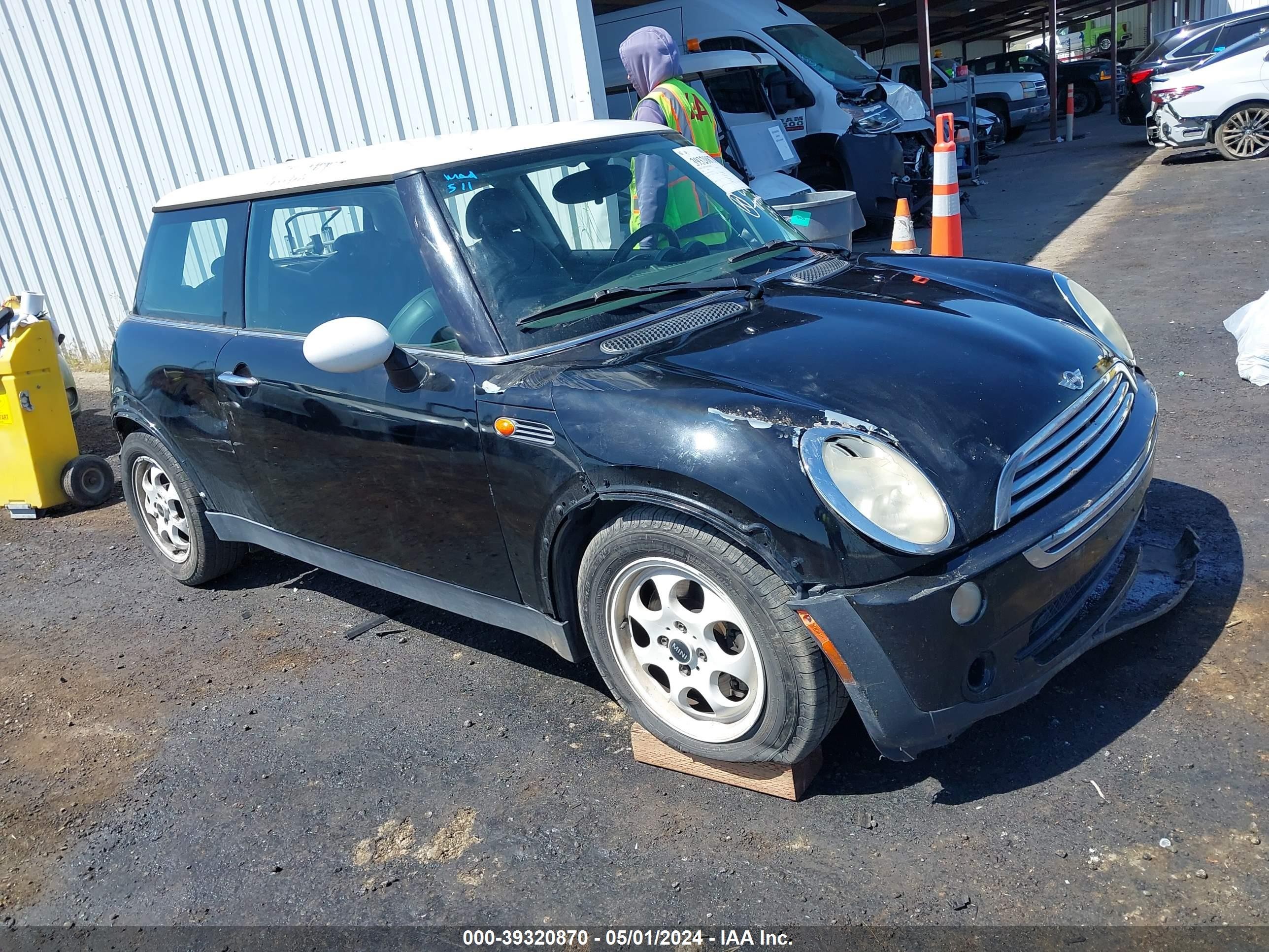 MINI COOPER 2006 wmwrc33526tk17013