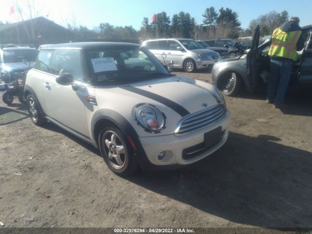 MINI COOPER HARDTOP 2011 wmwsu3c58bt182633