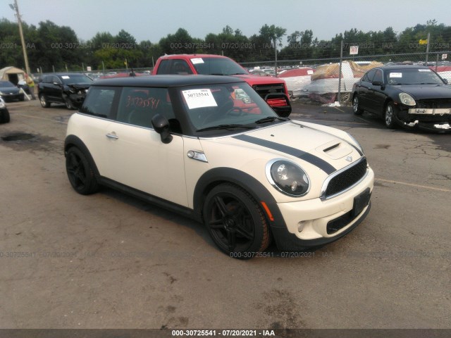 MINI COOPER HARDTOP 2011 wmwsv3c58bty25074