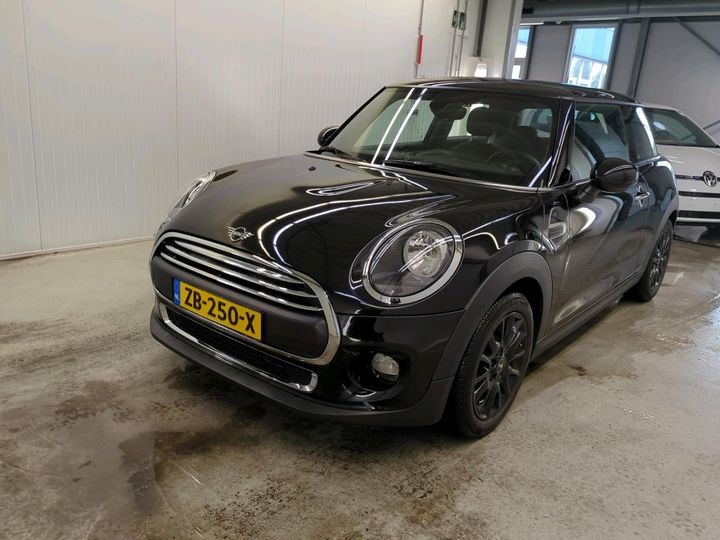 MINI MINI 2019 wmwxr11040te64643