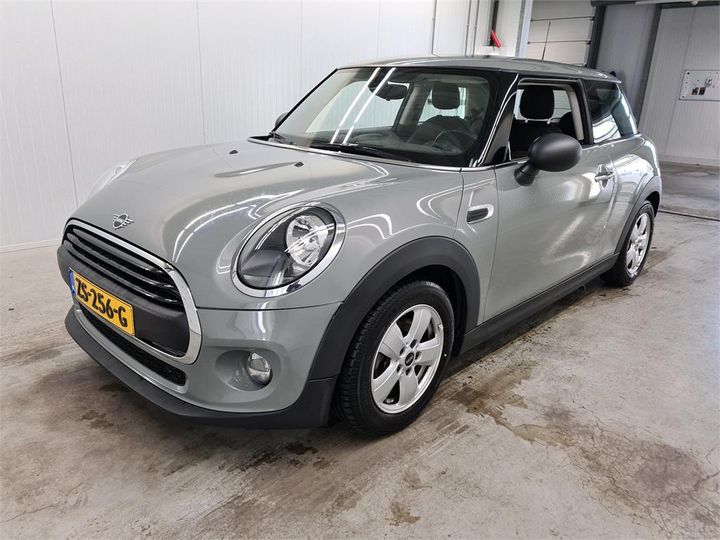 MINI MINI 2019 wmwxr110x02l33235