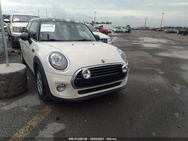 MINI COOPER HARDTOP 4 DOOR 2016 wmwxu1c52g2d09953