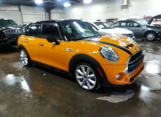 MINI COOPER HARDTOP 4 DOOR 2015 wmwxu3c58ft892160