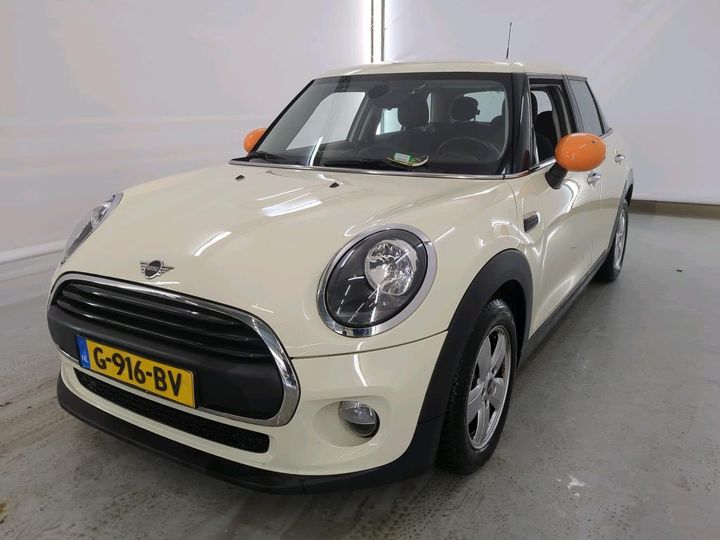 MINI ONE 2019 wmwxu510702l09397