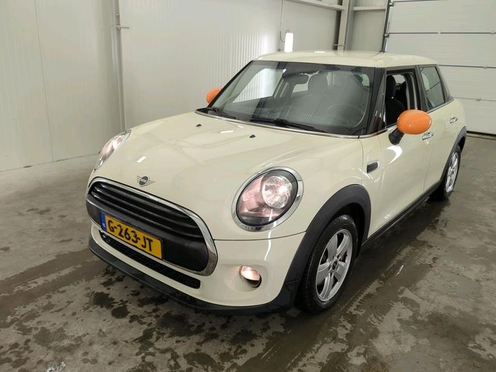 MINI ONE 2019 wmwxu510702l15992