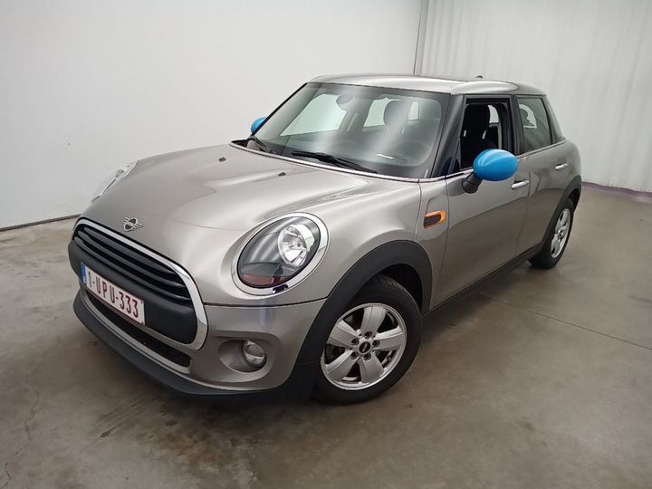 MINI 5D '14 2018 wmwxv11020tn63289