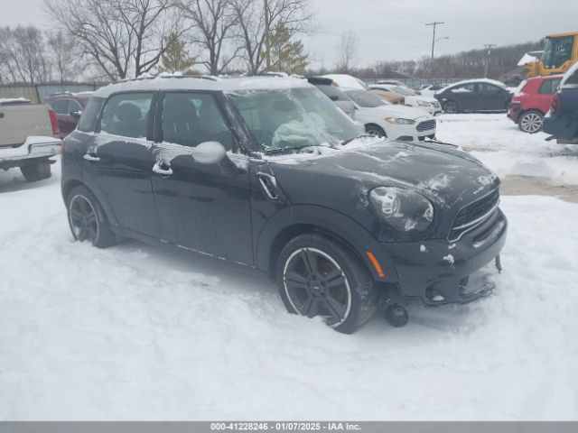 MINI COUNTRYMAN 2016 wmwzc3c56gwt11105