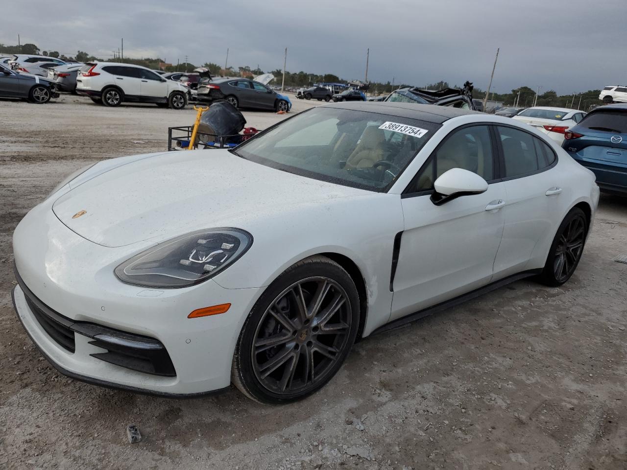 PORSCHE PANAMERA 2018 wp0aa2a70jl101290