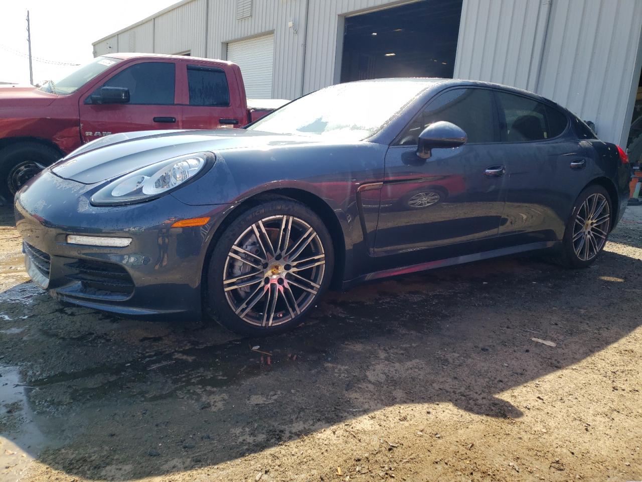 PORSCHE PANAMERA 2015 wp0aa2a73fl002759