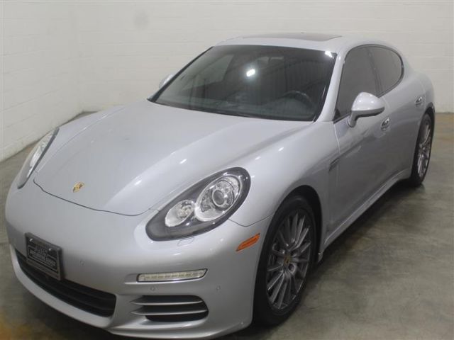 PORSCHE PANAMERA 2016 wp0aa2a77gl002037