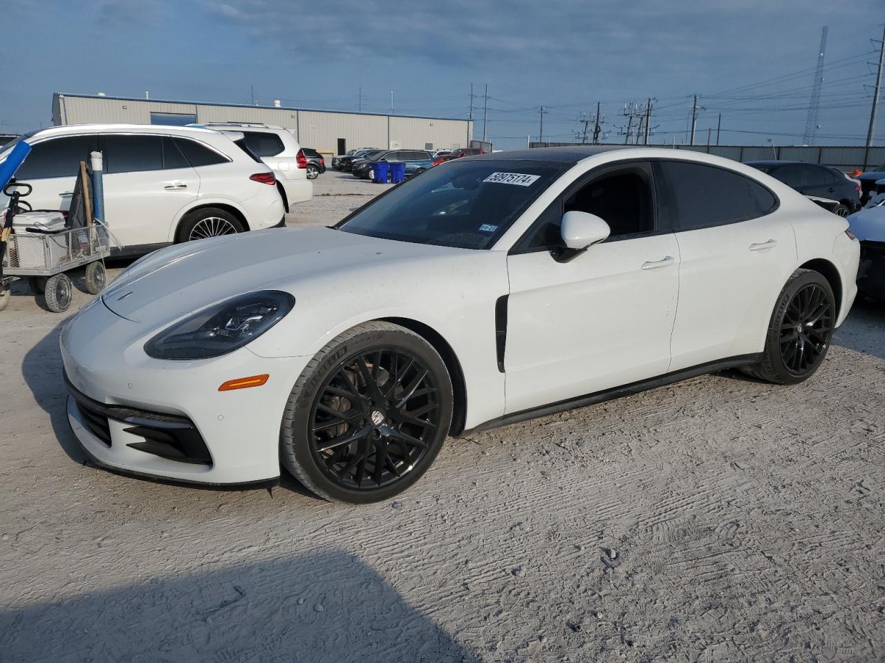 PORSCHE PANAMERA 2017 wp0aa2a78hl101175