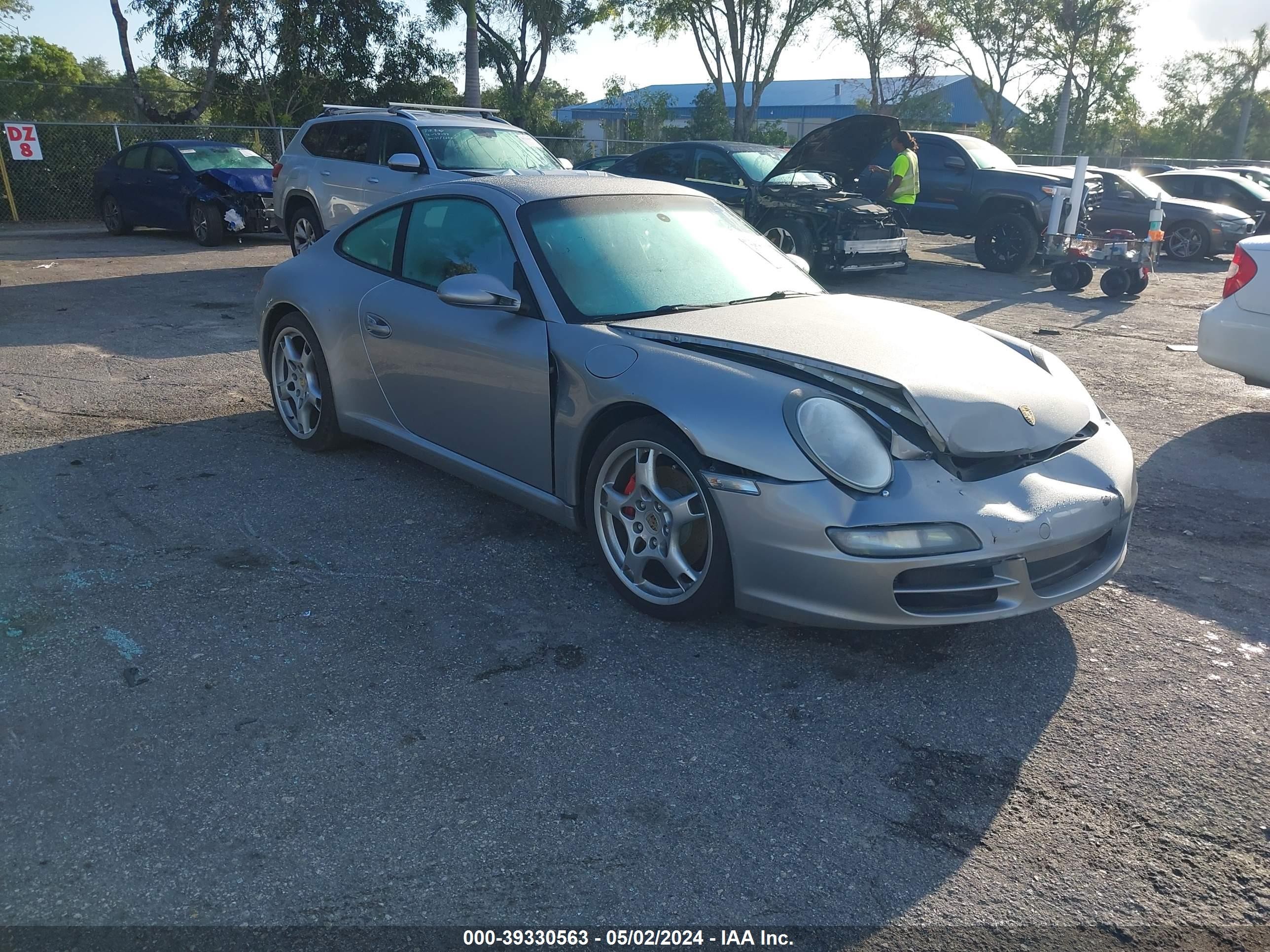 PORSCHE 911 2005 wp0ab299x5s741618