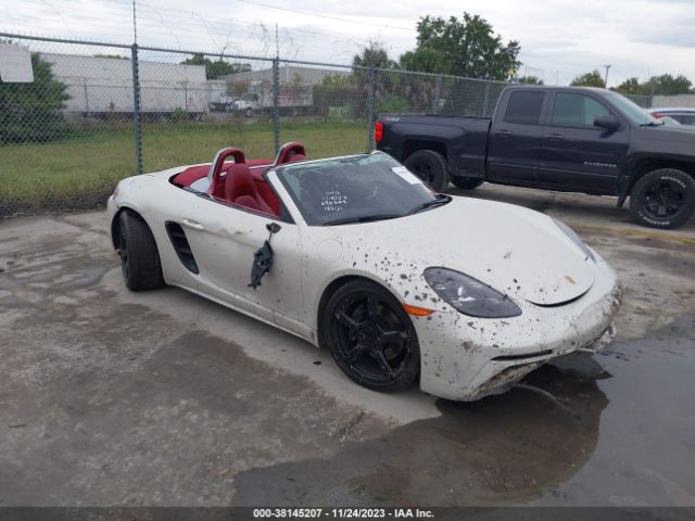 PORSCHE BOXSTER 2017 wp0ca2a84hs221711