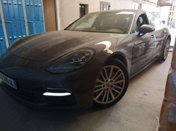 PORSCHE PANAMERA 2017 wp0zzz97zhl115578