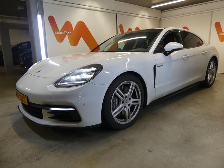 PORSCHE PANAMERA 4 E 2018 wp0zzz97zjl130225