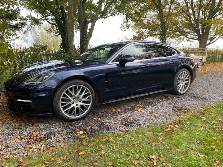 PORSCHE PANAMERA 2018 wp0zzz97zjl132903