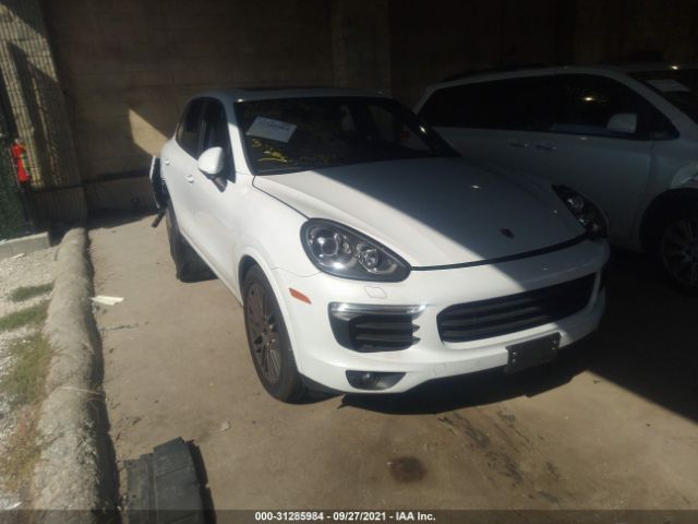 PORSCHE CAYENNE 2018 wp1aa2a20jka00369