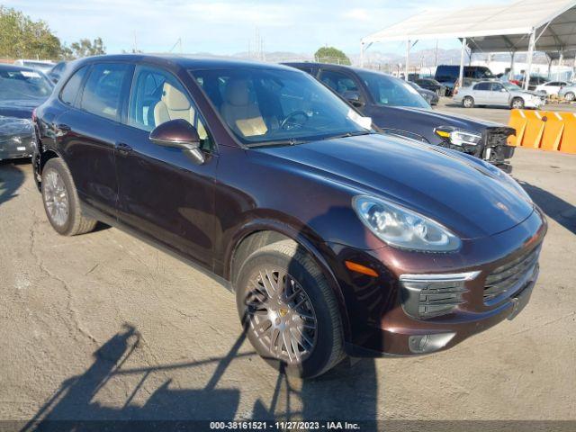 PORSCHE CAYENNE 2018 wp1aa2a20jka05636