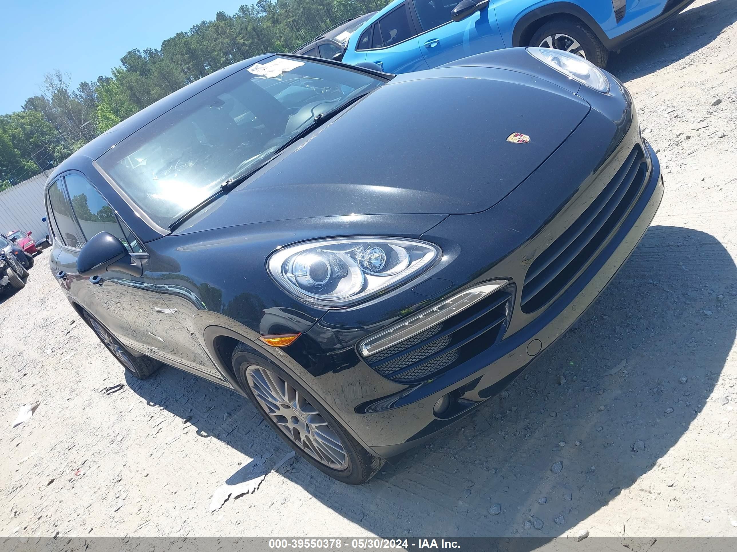 PORSCHE CAYENNE 2012 wp1aa2a21cla10650