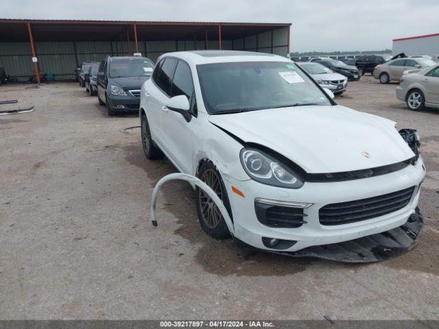 PORSCHE CAYENNE 2017 wp1aa2a21hka91422