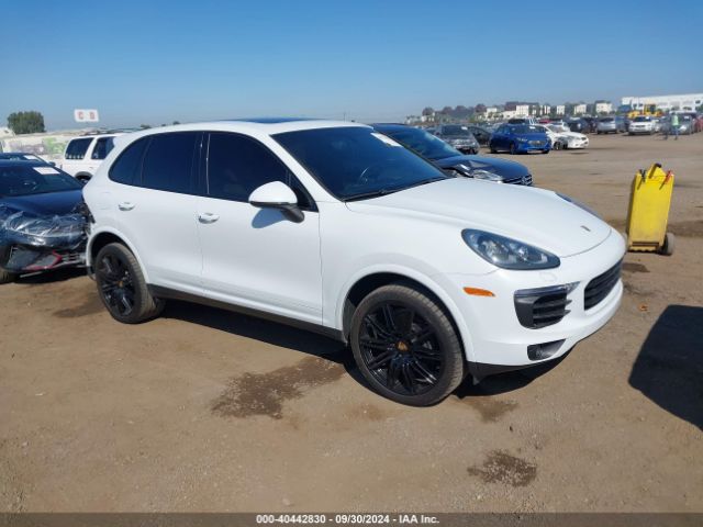 PORSCHE CAYENNE 2018 wp1aa2a21jka03099