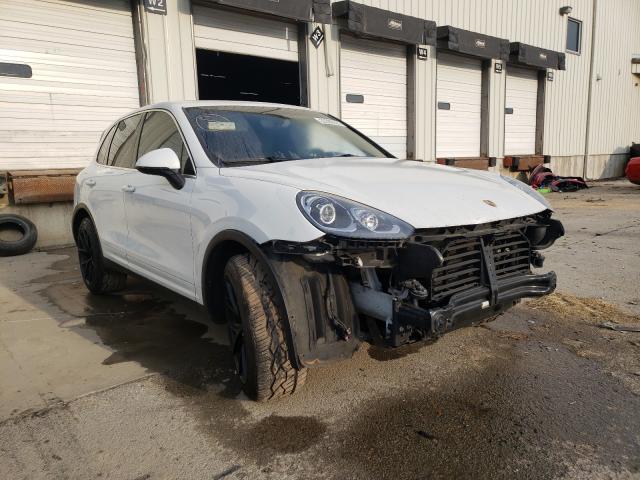 PORSCHE CAYENNE 2016 wp1aa2a22gka10720