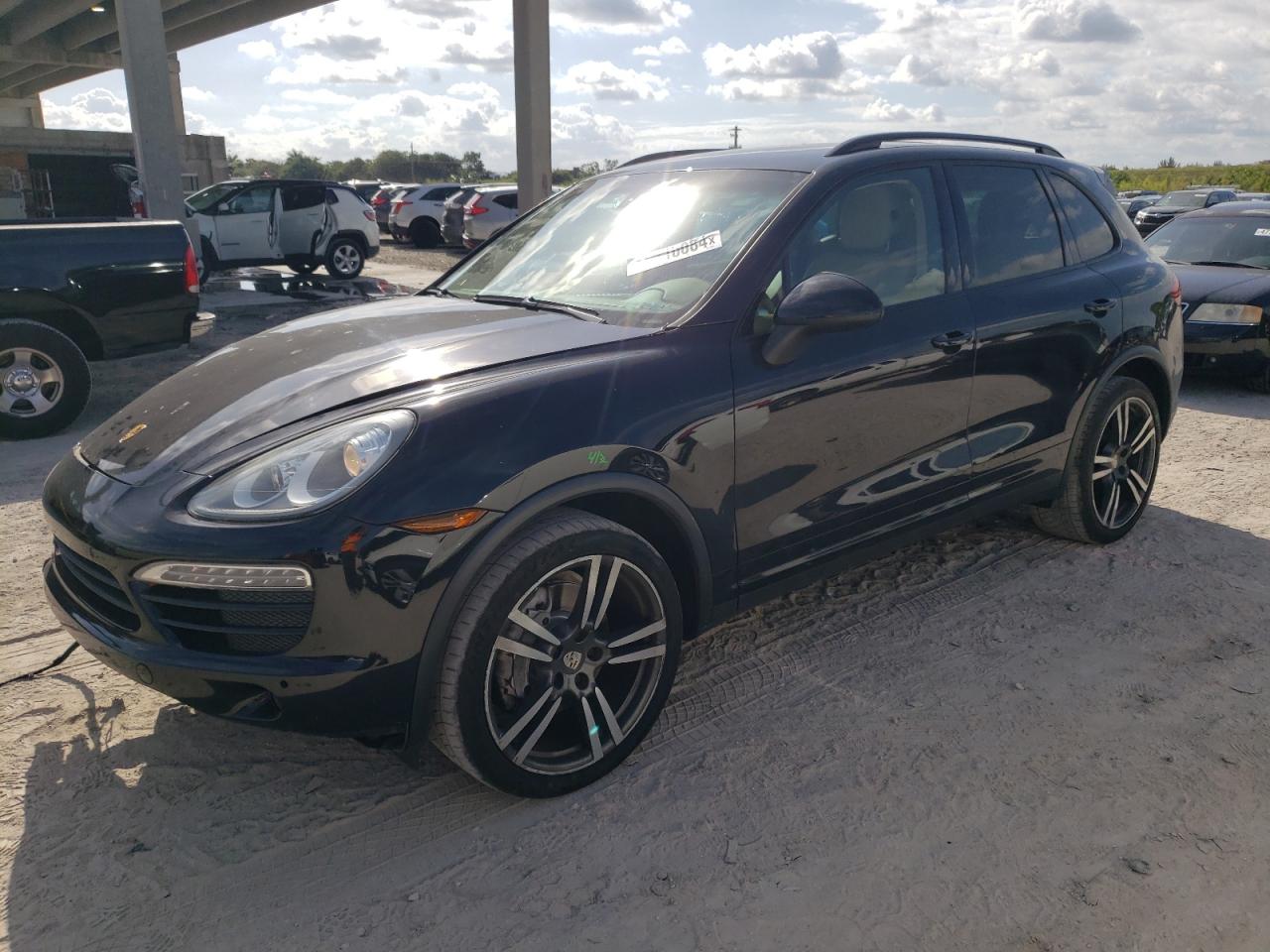 PORSCHE CAYENNE 2012 wp1aa2a23cla10911