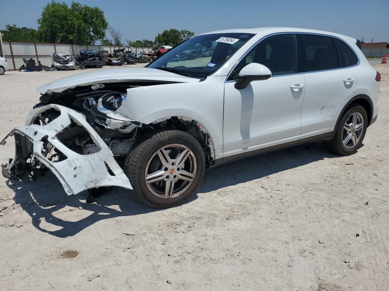 PORSCHE CAYENNE 2016 wp1aa2a23gla03981