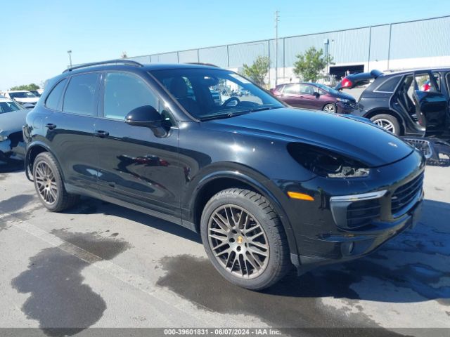 PORSCHE CAYENNE 2017 wp1aa2a23hka83550