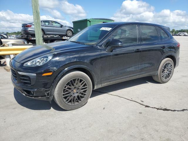 PORSCHE CAYENNE 2017 wp1aa2a23hka85556