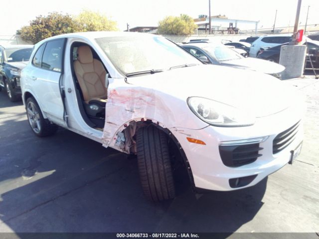 PORSCHE CAYENNE 2017 wp1aa2a25hka86014