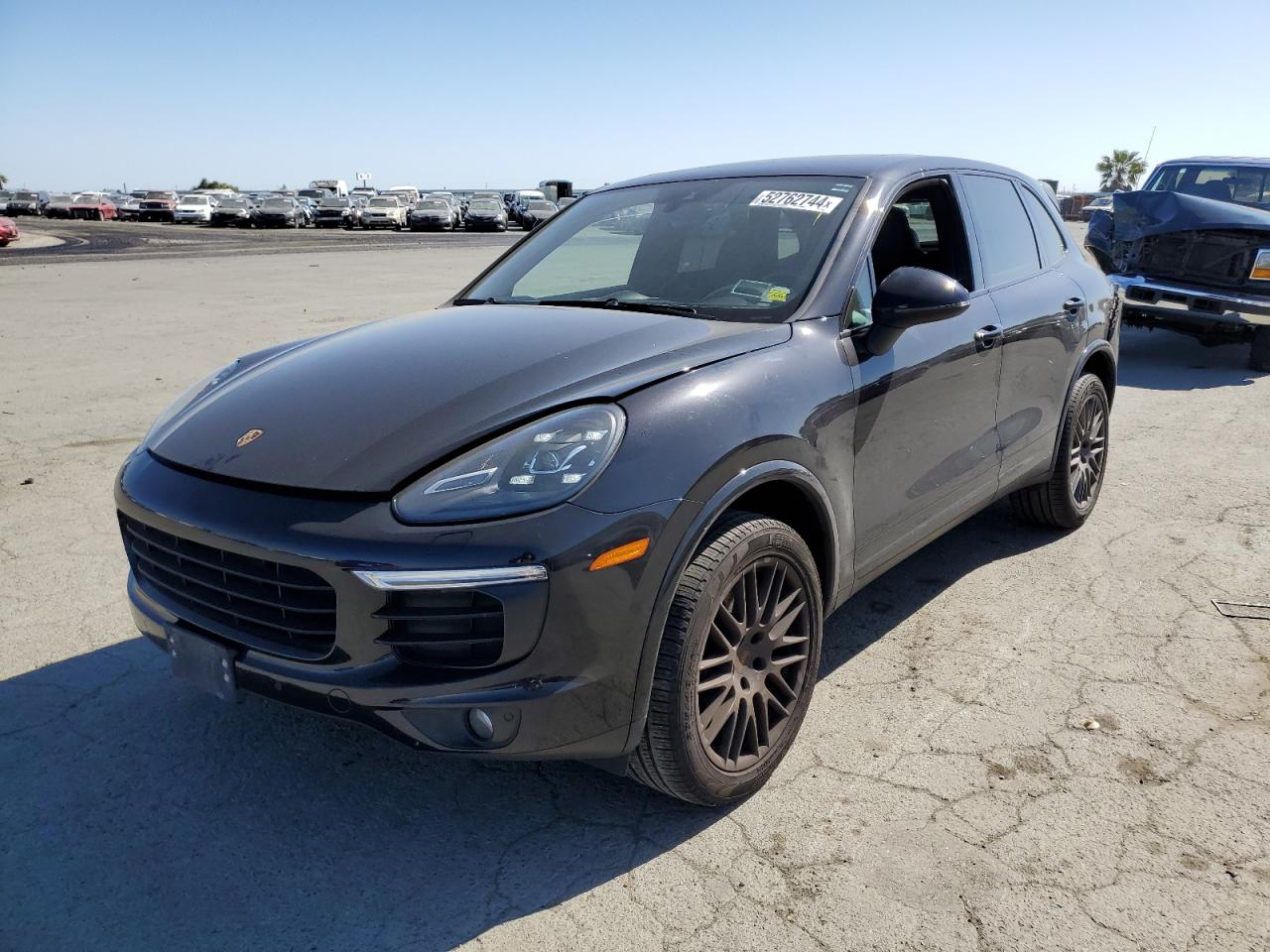 PORSCHE CAYENNE 2017 wp1aa2a25hka90158