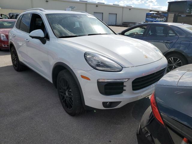 PORSCHE CAYENNE 2016 wp1aa2a26gla06020