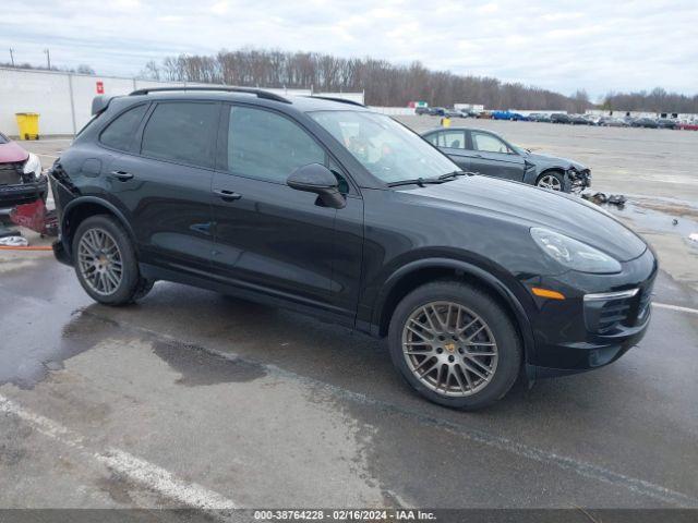 PORSCHE CAYENNE 2017 wp1aa2a26hka81730