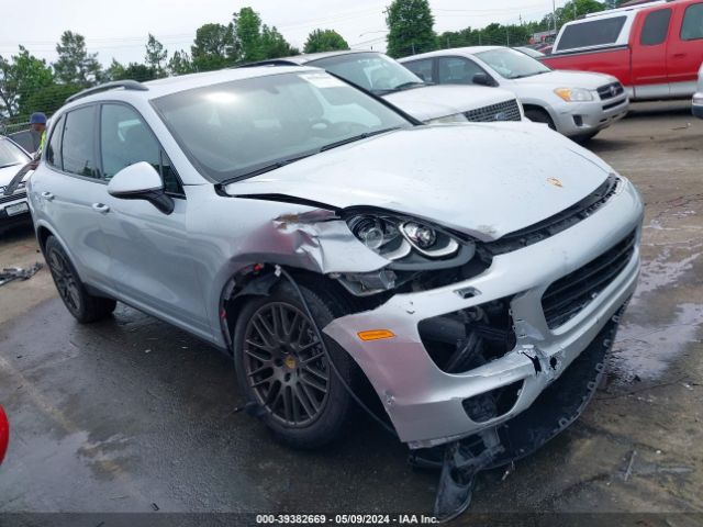 PORSCHE CAYENNE 2017 wp1aa2a26hka82313