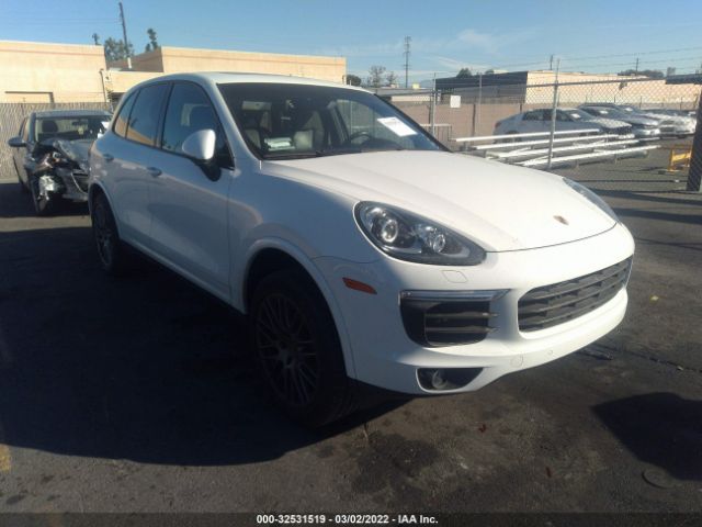 PORSCHE CAYENNE 2017 wp1aa2a27hka83583