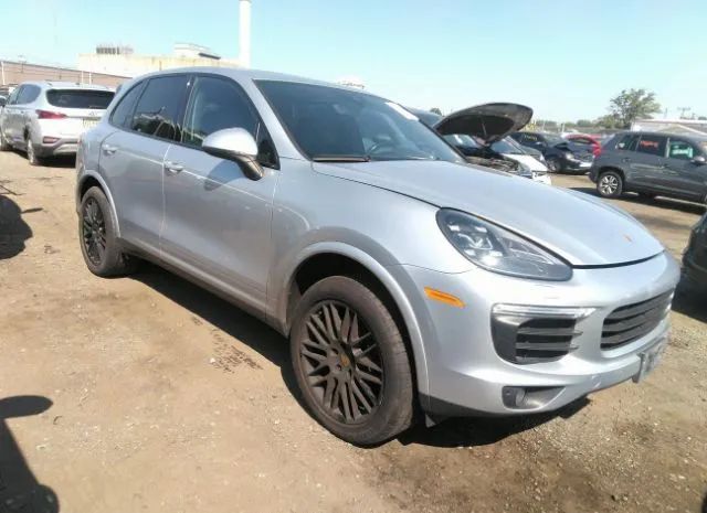 PORSCHE CAYENNE 2017 wp1aa2a27hka83955