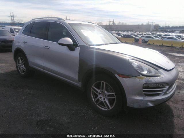 PORSCHE CAYENNE 2011 wp1aa2a28bla00096