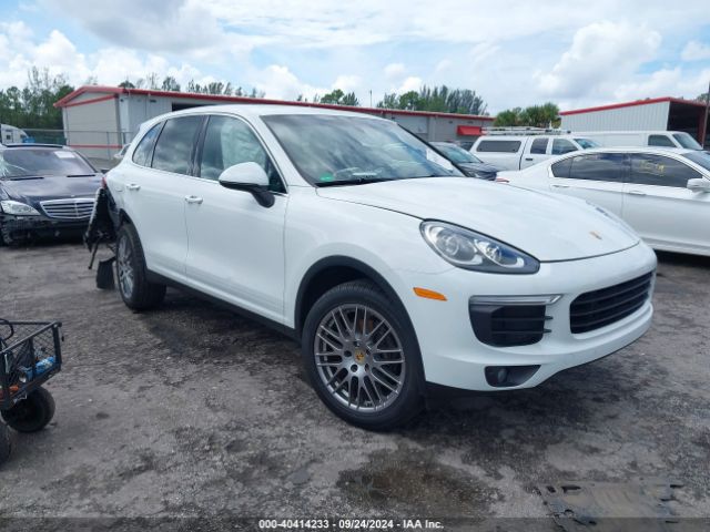 PORSCHE CAYENNE 2016 wp1aa2a28gka37940